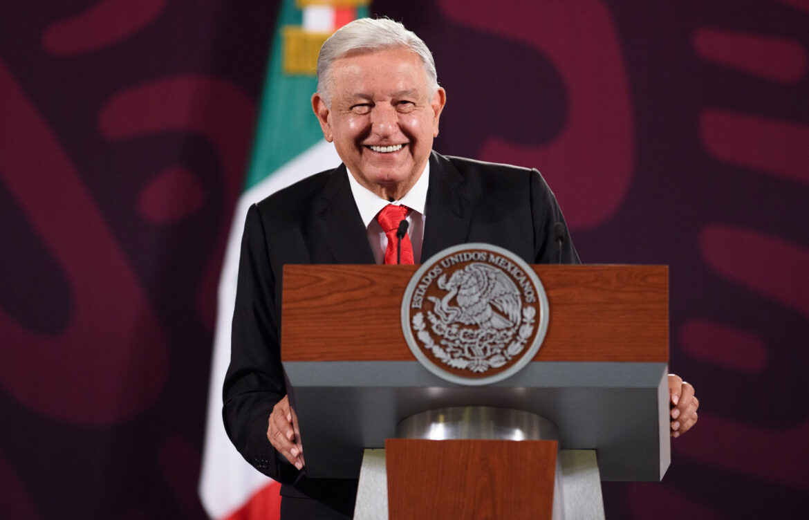 AMLO: Me dediqué a servir al pueblo, y lo hice con mucho amor