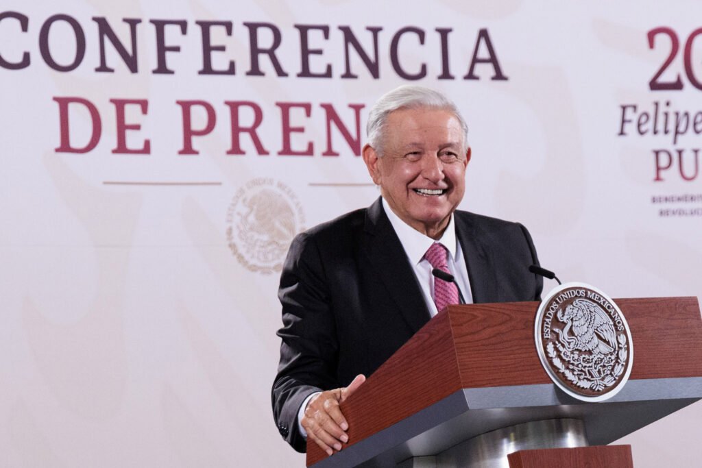 Conferencia de prensa matutina, desde Palacio Nacional https://t.co/bLdMZ2SP2v— Andrés Manuel (@lopezobrador_) September 25, 2024