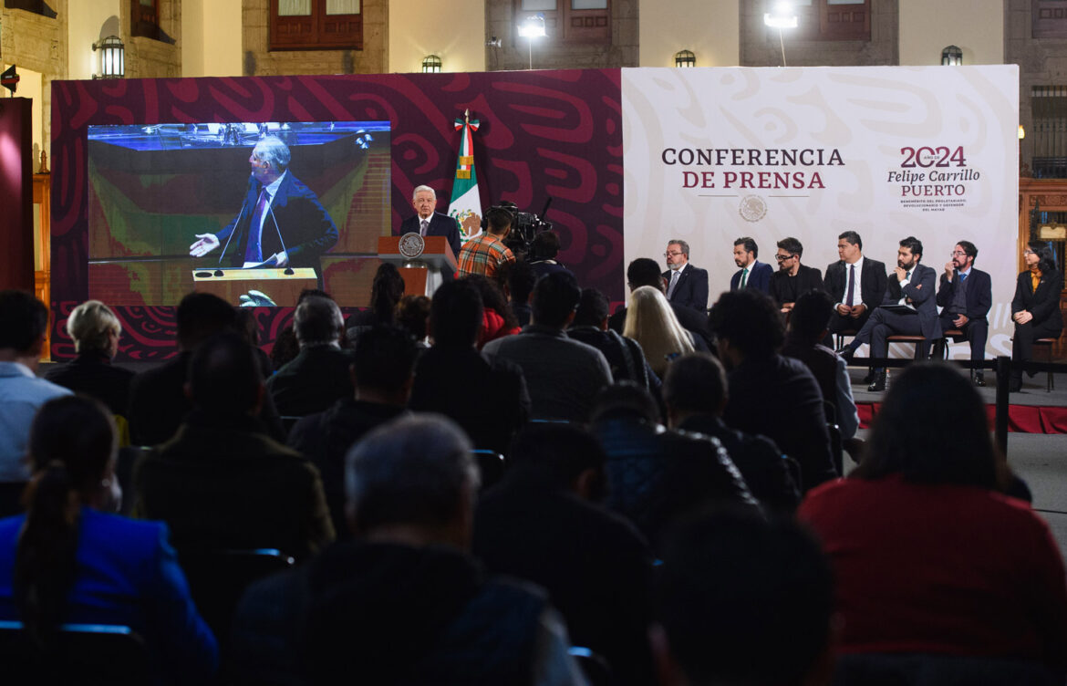 AMLO celebra aprobación de reforma a la Guardia Nacional en Senado y Congresos locales