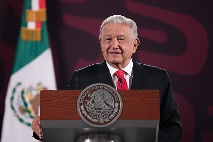 “Que se serene”, responde AMLO a Ciro Gómez Leyva ante acusaciones