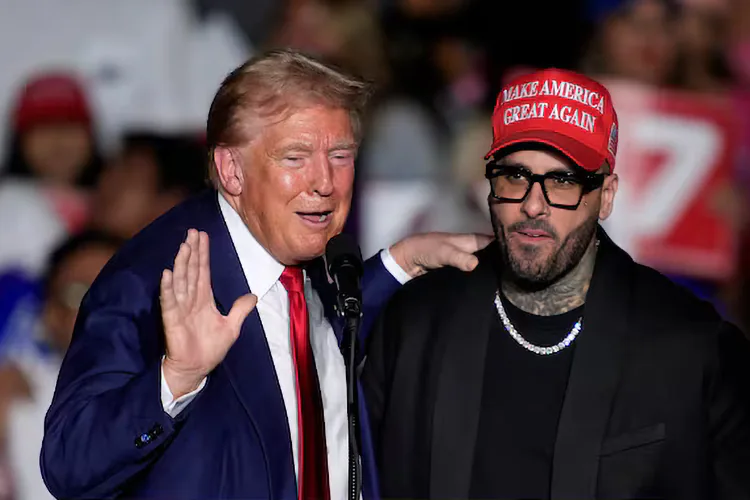 ¡Ella está buena!: Trump confunde a Nicky Jam con una mujer durante mitin en Las Vegas