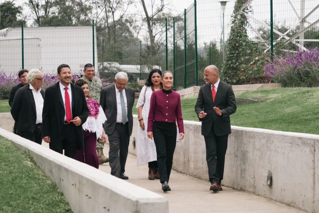 Inauguración Cuarta Sección del Bosque de Chapultepec y Línea 3 de Cablebús, desde Ciudad de México https://t.co/wJuFs9eeuN— Andrés Manuel (@lopezobrador_) September 24, 2024