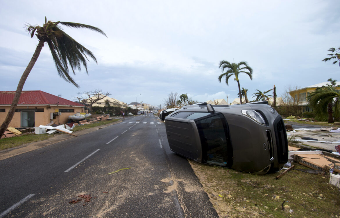 Alerta roja por huracán Milton en 69 municipios de Yucatán