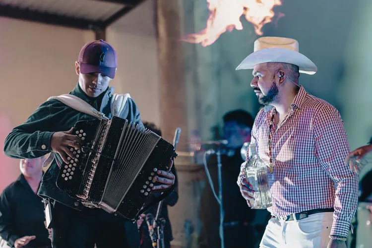 Ejecutan a músicos de narcocorridos de Guanajuato tras concierto en Querétaro