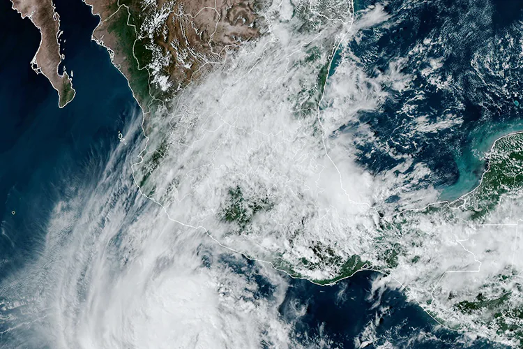 Tormenta tropical Kristy podría evolucionar a huracán categoría 1