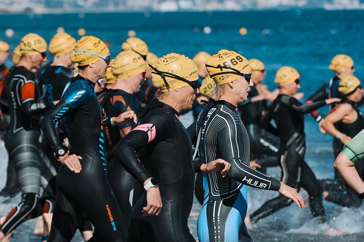 Muere el atleta mexicano Roger Mas en Campeonato Mundial de Triatlón, en España