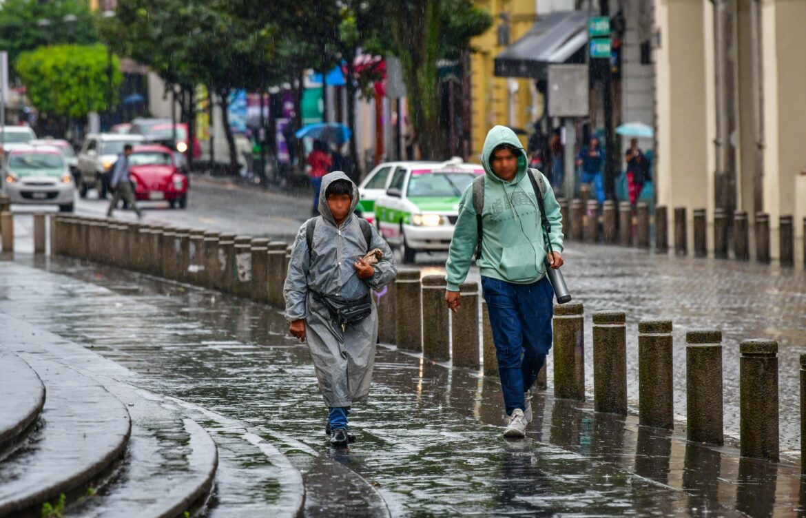 Atiende PC Municipal emergencias por lluvias