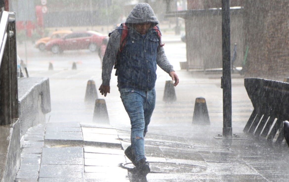 Frío y lluvias no darán tregua de viernes a lunes