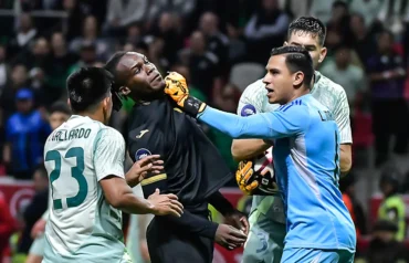 Jugadores de México y Honduras protagonizan polémico conato de bronca en el Estadio Nemesio Diez, en Toluca