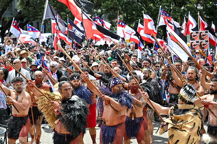 En Nueva Zelanda, protestan más de 40 mil contra ley que afecta derechos del pueblo maorí