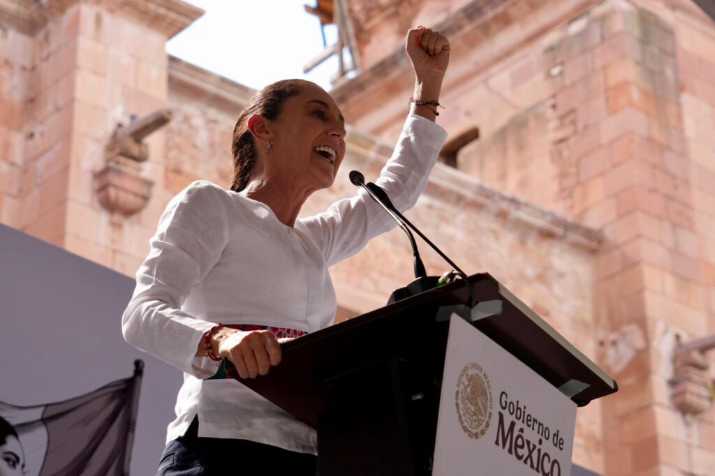 Visitamos Zacatecas para reafirmar el compromiso con su pueblo; inauguramos la Unidad de Medicina Familiar No. 58; continúan todos los Programas para el Bienestar y tendremos tres nuevos. Las y los mexicanos somos iguales y debemos darnos la mano para caminar juntos y juntas. pic.twitter.com/uNDugSBrm1— Claudia Sheinbaum Pardo (@Claudiashein) November 11, 2024