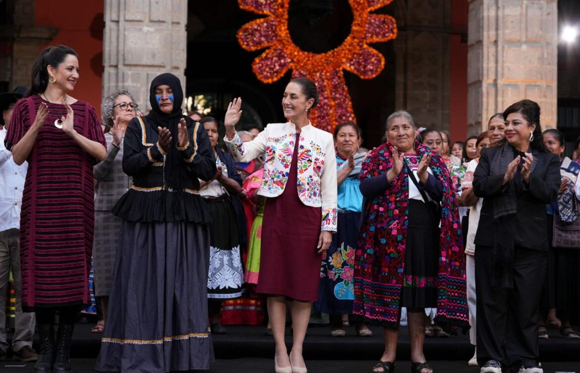 Claudia Sheinbaum anuncia nuevos apoyos para mujeres artesanas