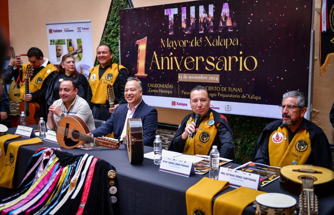 Invita Ayuntamiento a celebrar aniversario de la Tuna Mayor de Xalapa