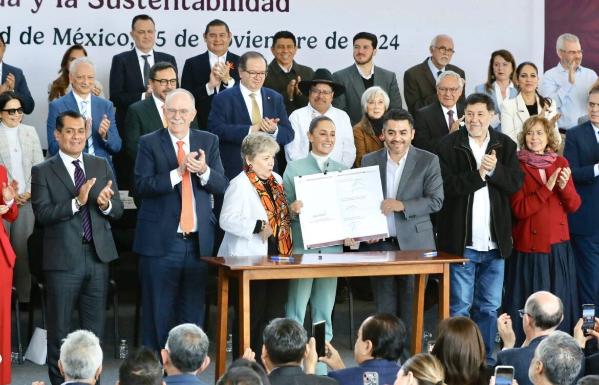 Alejandro Armenta firmó Acuerdo Nacional por el Derecho Humano al Agua