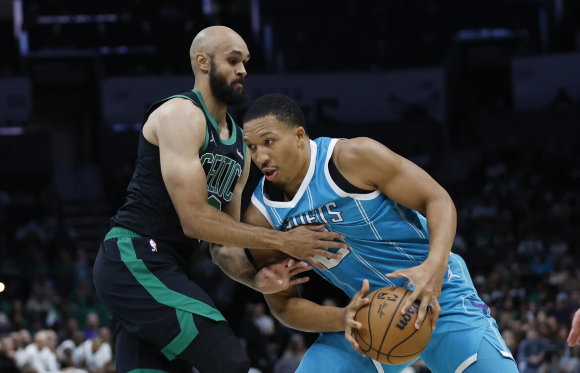 NBA: Grant Williams fue sancionado por 2 faltas flagrantes y fue expulsado