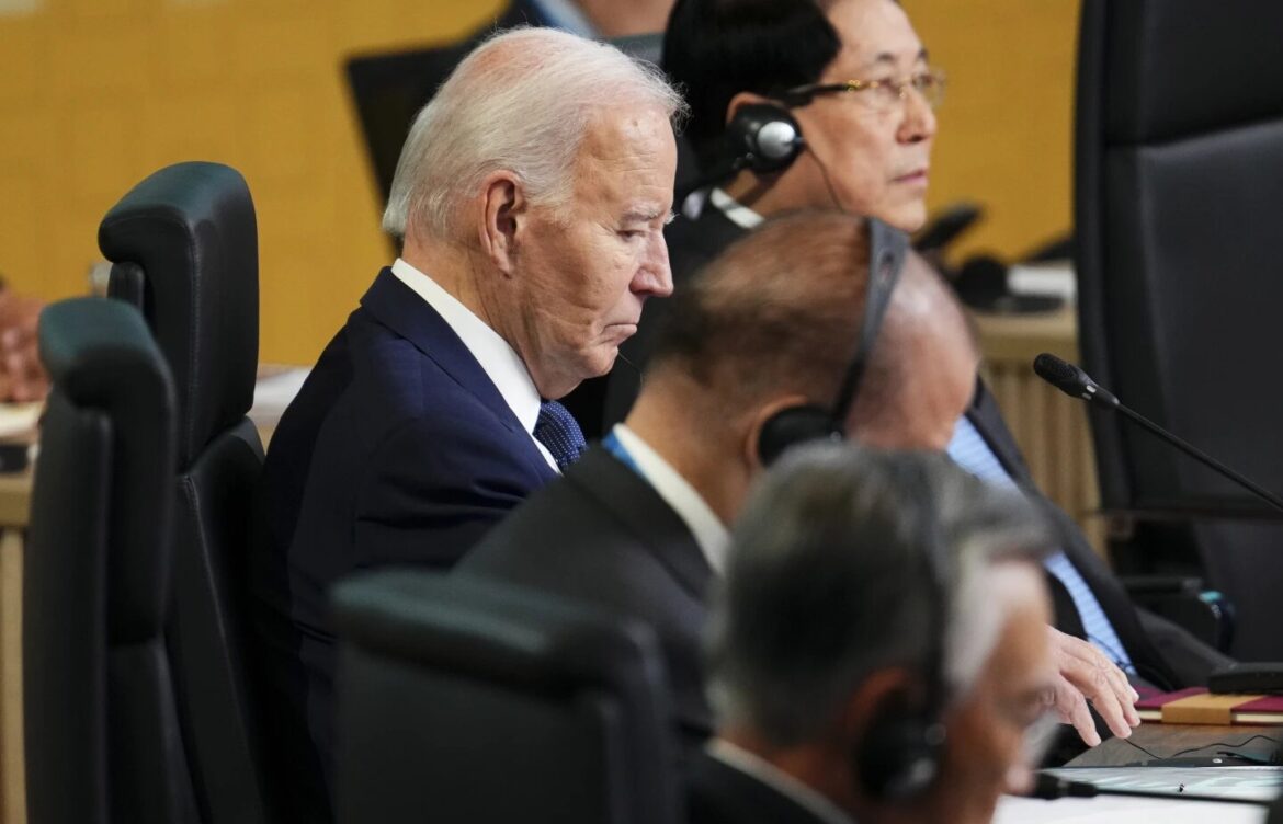 Biden se reúne con líderes de Corea del Sur y Japón para abordar apoyo de Corea del Norte a Rusia 