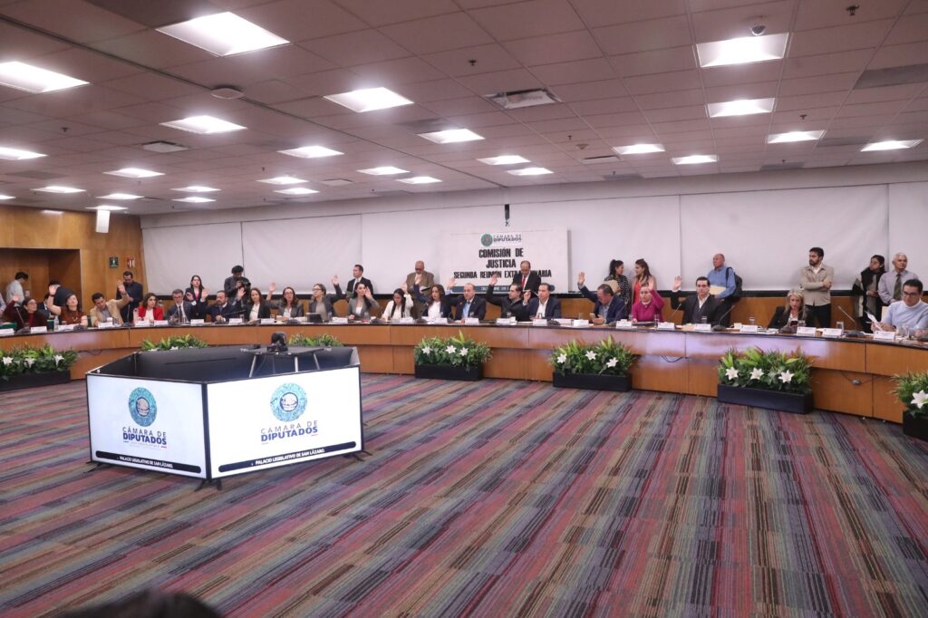 Comisión de Justicia aprueba dictámenes a las tres leyes secundarias de la reforma al Poder Judicial