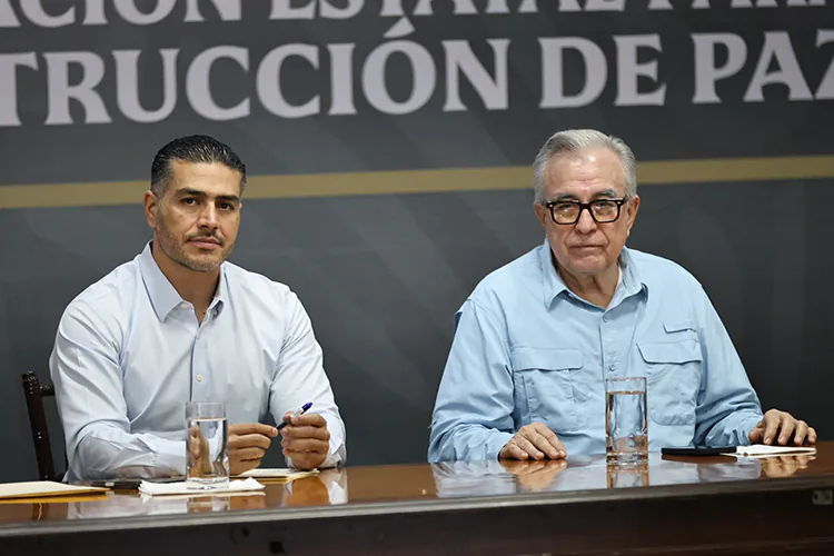 Harfuch lidera reunión de seguridad en Sinaloa con Rocha Moya