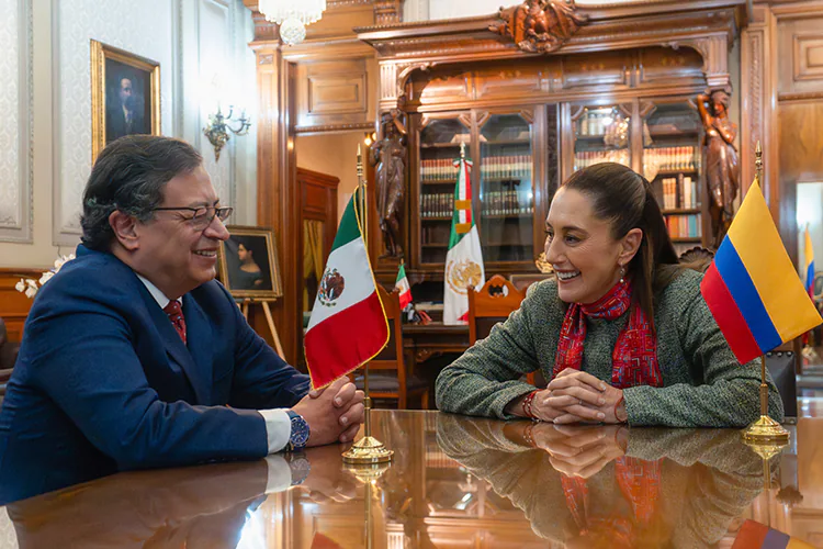 Claudia Sheinbaum y Gustavo Petro abordan crisis migratoria en reunión bilateral