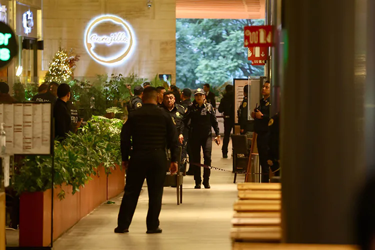 Revelan videos del asesinato en Plaza Miyana de Polanco, en Ciudad de México