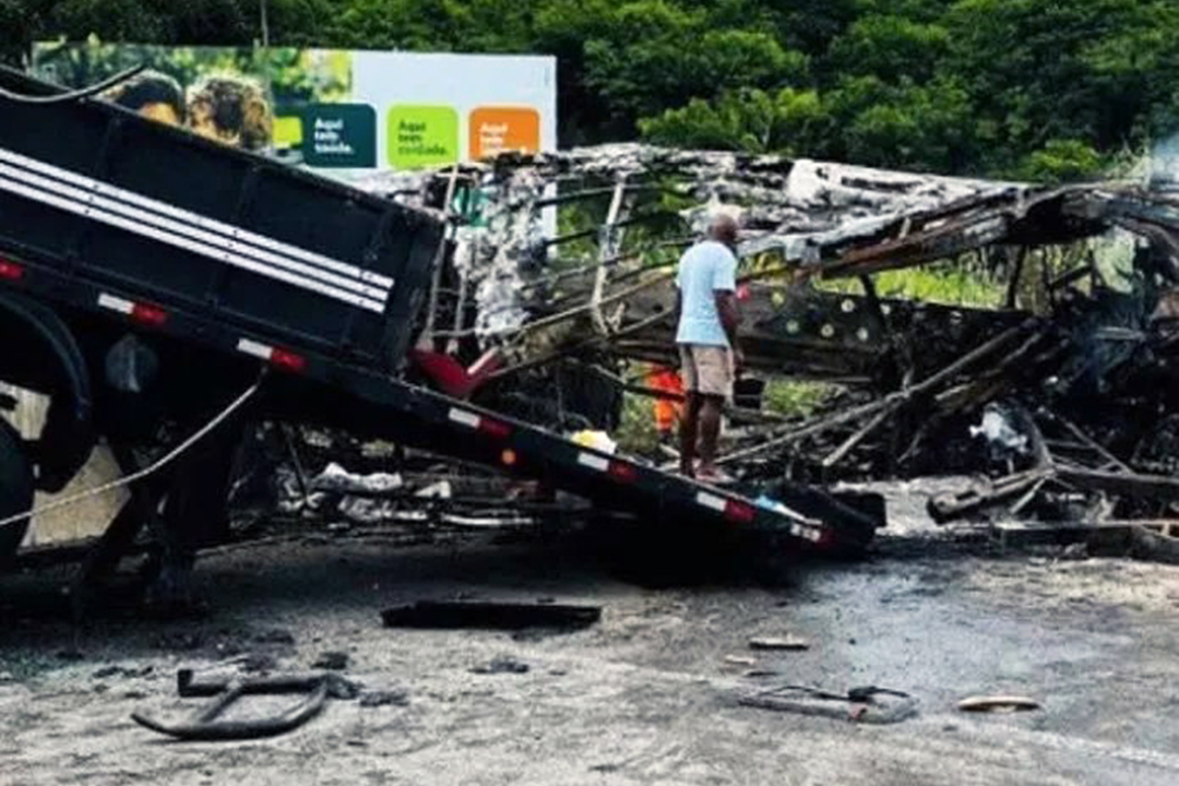 Tragedia en Brasil: Suben a 41 los muertos en accidente vehicular en Minas Gerais