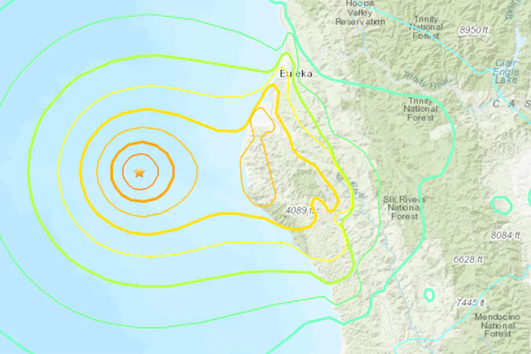 Terremoto de magnitud 7.0 sacude el norte de California; emiten alerta de tsunami