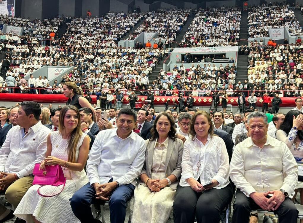 Rocío Nahle, presente en la toma de protesta de Gobernador de Chiapas