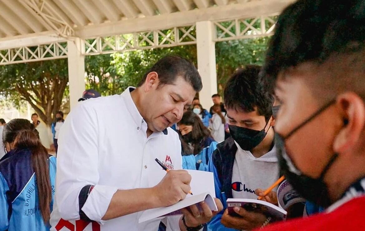 Con apoyo de Sheinbaum, llegará la Universidad Rosario Castellanos a Puebla