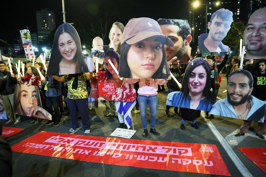 Israel analiza nueva propuesta de Hamás, liberaría a 34 rehenes