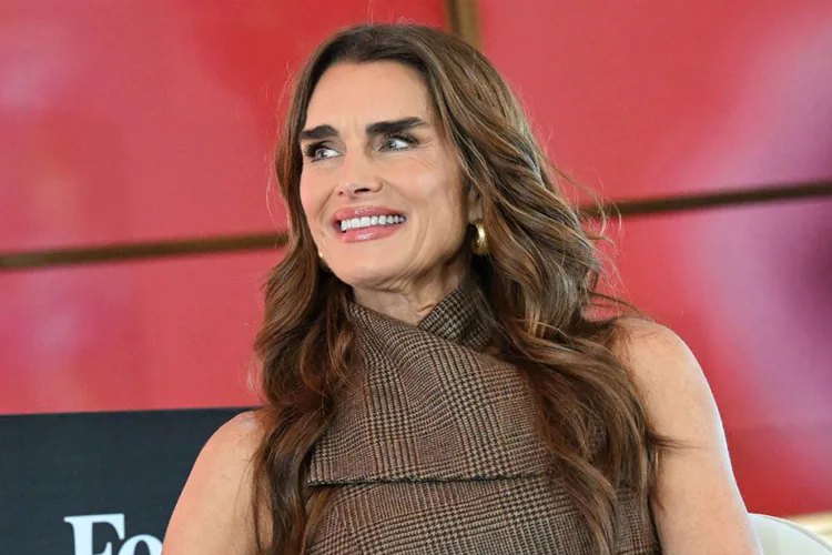 Brooke Shields revela cirugía no consentida de rejuvenecimiento vaginal