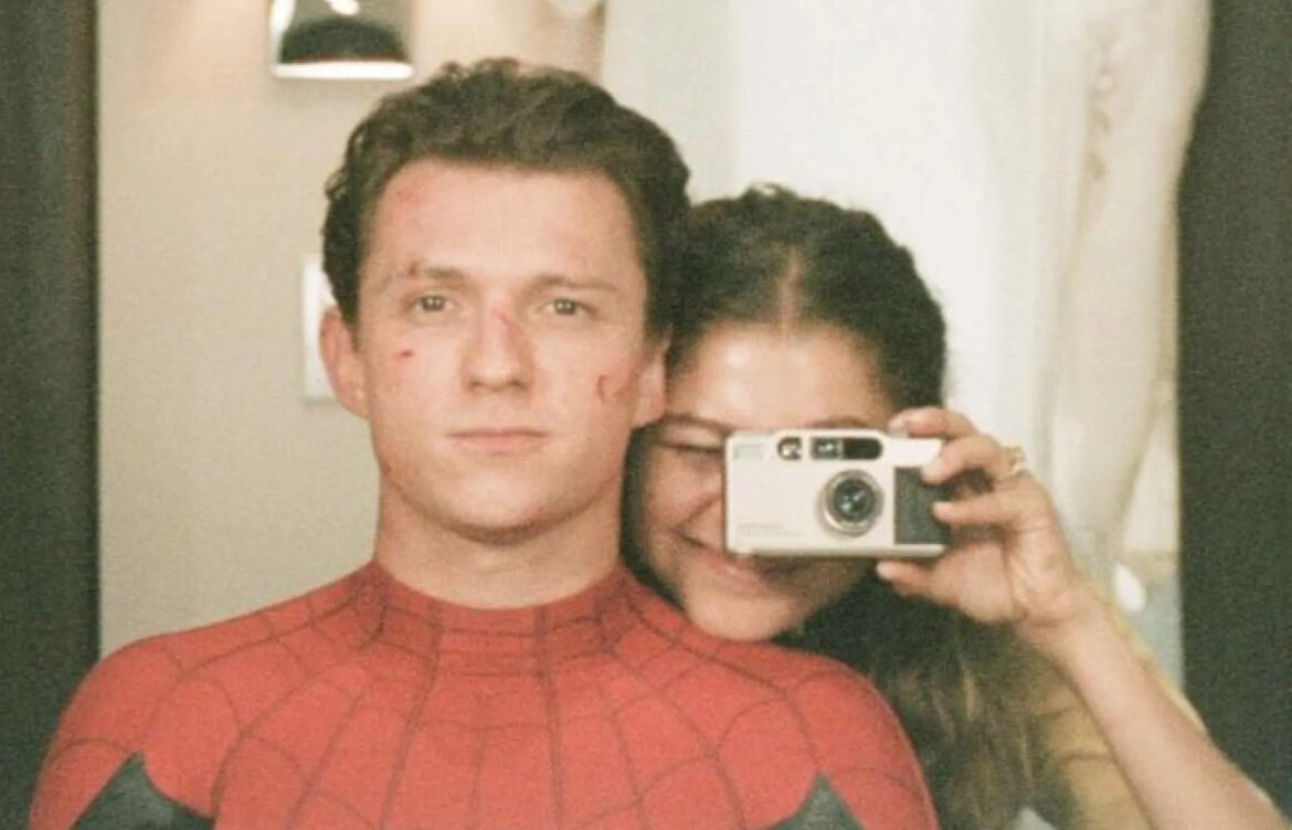 Tom Holland y Zendaya se comprometieron