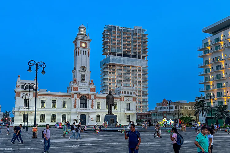 Anuncian construcción de puente de acceso a Veracruz Puerto