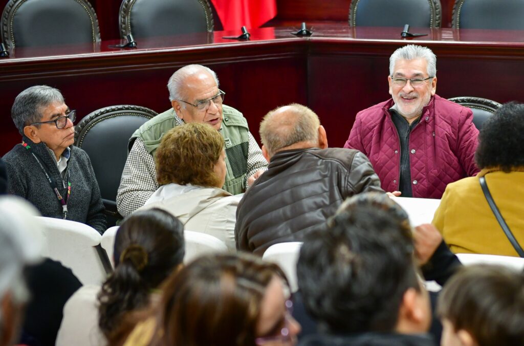 ¡Juntos contra el dengue! 💪🏻🚫🦟La Dirección de Salud, a través del Departamento de Regulación Sanitaria, llevó a cabo durante el fin de semana, la Jornada de Descacharrización 🧹🏡 en la colonia Niños Héroes, recabando 1 tonelada de cacharros.#TrabajoYTransparencia pic.twitter.com/bAnBsCkkcU— Ayuntamiento de Xalapa (@AytoXalapa) January 12, 2025