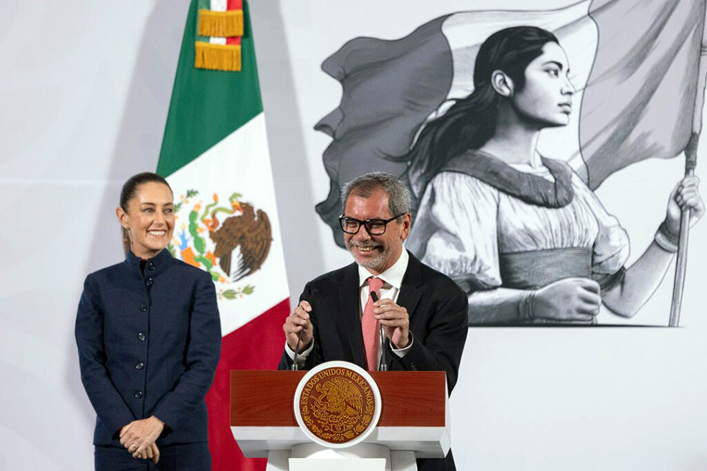 En salario mínimo, México pasó del último al sexto lugar de Latinoamérica entre 2018 y 2025. Este año aumenta tres veces por encima de la inflación. La 4T da resultados. pic.twitter.com/2XAQoy58Dl— Claudia Sheinbaum Pardo (@Claudiashein) January 2, 2025