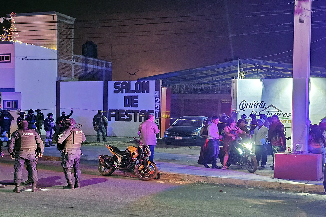 Comando armado irrumpe boda en Salamanca; deja tres muertos y 16 heridos