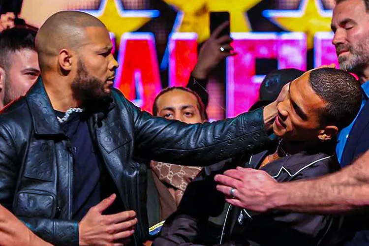 Box: Eubank le da huevazo en el rostro a Benn en conferencia previa a pelea de abril