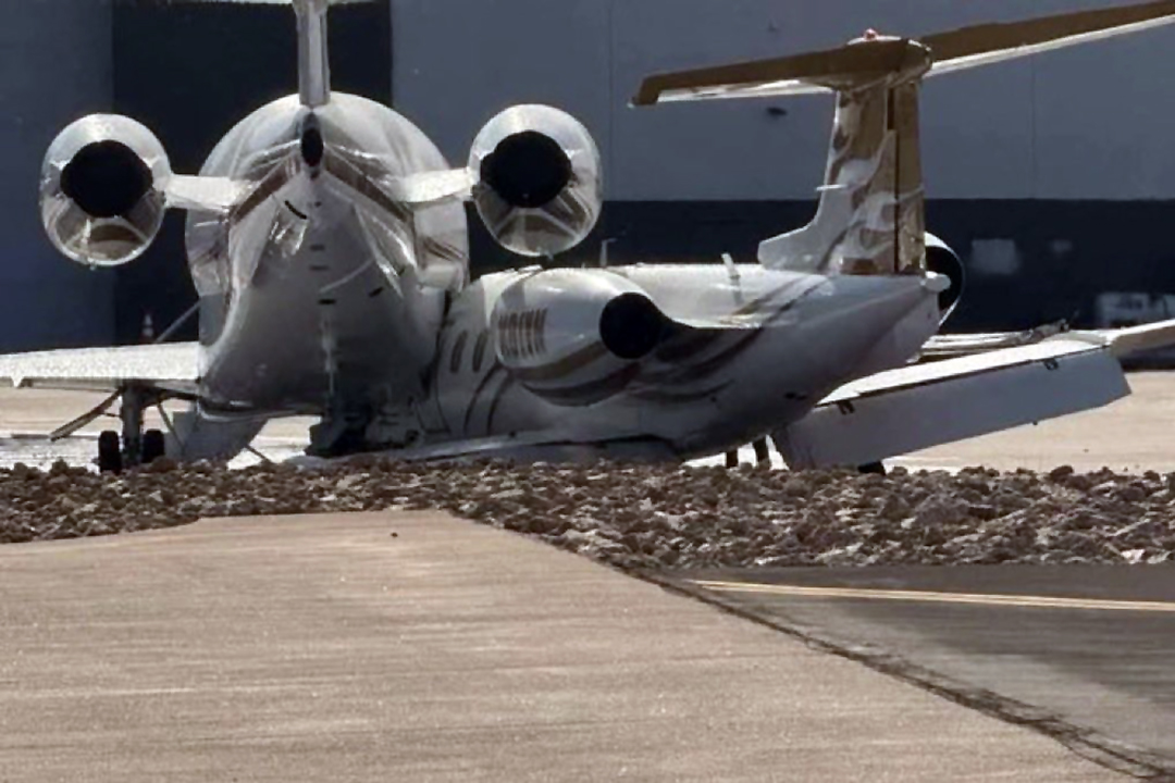 Colisión de aviones en aeropuerto de Scottsdale deja un muerto y tres heridos