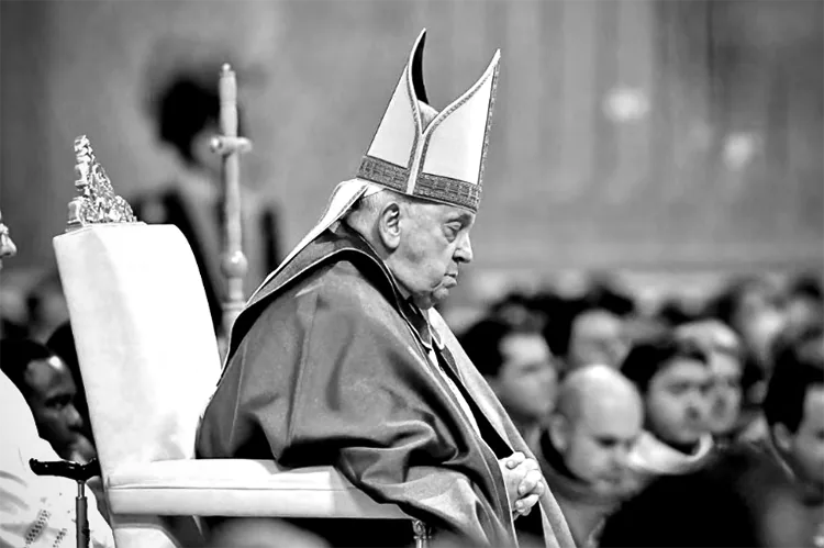 Hospitalizan al papa Francisco por infección tras bronquitis