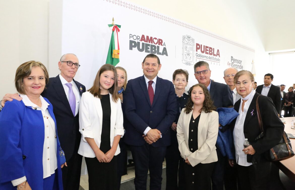 Con las Casas Carmen Serdán, la lucha revolucionaria será contra el feminicidio: Alejandro Armenta