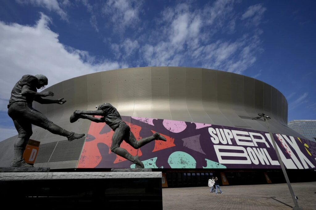 Who America is rooting for on Sunday in the Superdome pic.twitter.com/azNbp6MxU2— StubHub (@StubHub) February 7, 2025