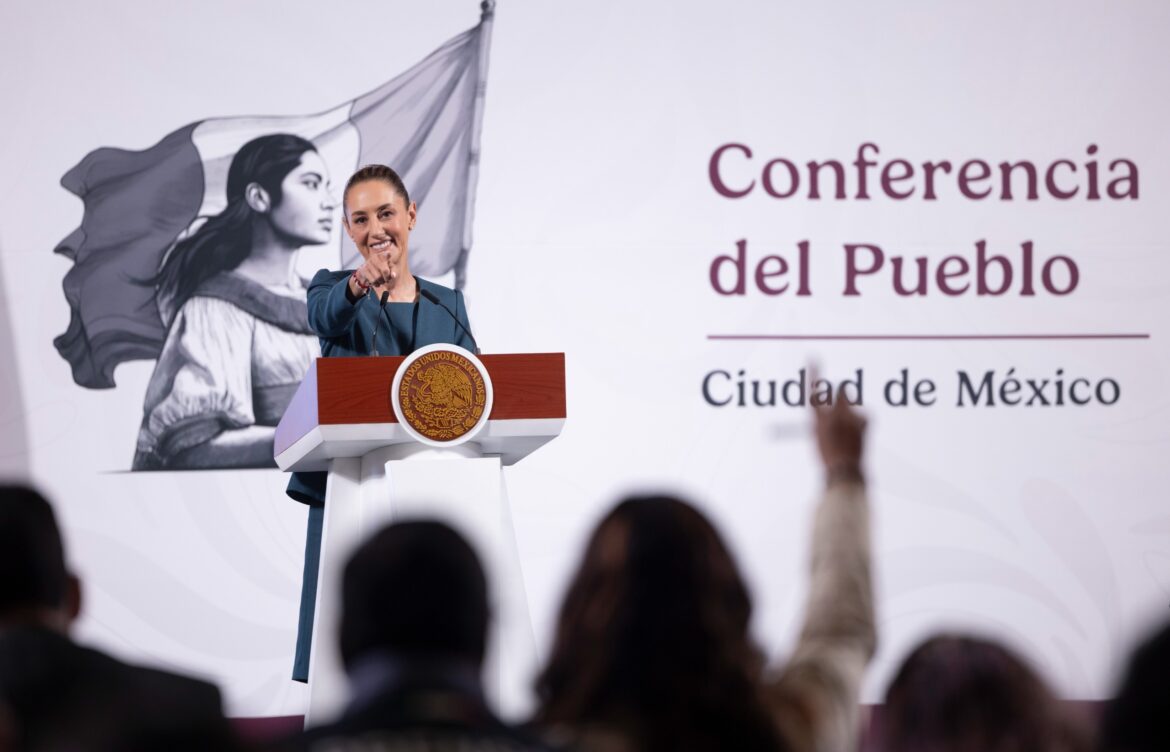 Claudia Sheinbaum desmiente salida de Zoé Robledo del IMSS