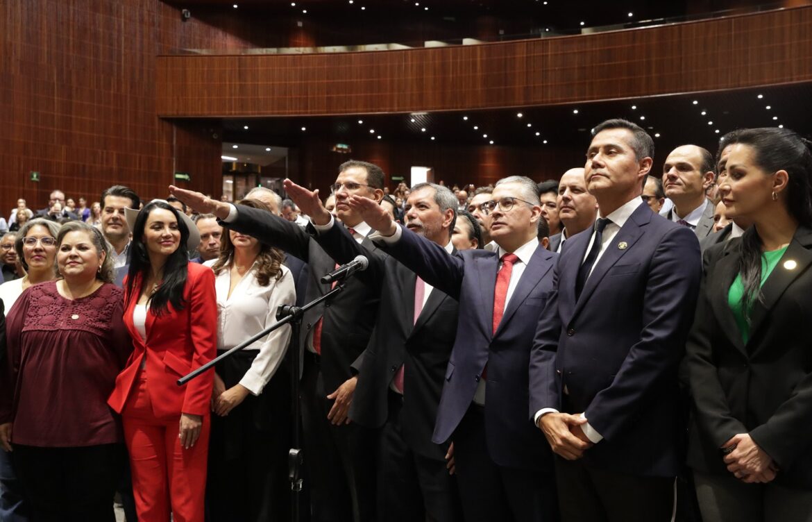 Diputados ratifican a Amador Zamora como titular de la SHCP