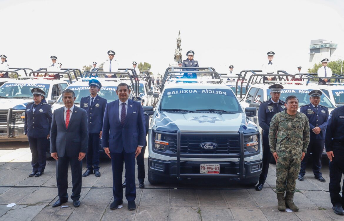 Vivienda y mejores prestaciones para la policía auxiliar y estatal: Armenta