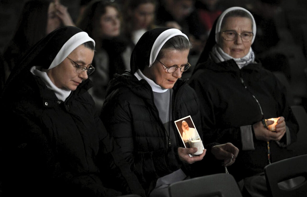 El Papa Francisco agradece las oraciones por su salud en un emotivo mensaje desde el hospital