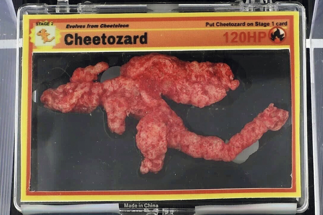 Un Cheeto con forma de Charizard, bautizado como ‘Cheetozard’, se vende por 87 mil 840 dólares en subasta