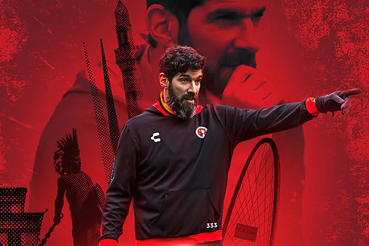 Xolos designa al “Loco” Abreu como sustituto de Juan Carlos Osorio para el Apertura 2025