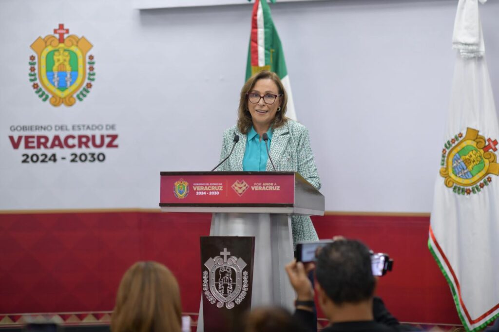 #DíaMundialDeLaSaludNuestro compromiso es garantizar el acceso a la salud de forma universal. Mi reconocimiento para los especialistas y profesionales del área. Trabajamos en programas para mejorar el servicio en #Veracruz.¡Practicar hábitos saludables en tu vida diaria! pic.twitter.com/yn6B1jUAJr— Rocío Nahle (@rocionahle) April 7, 2025