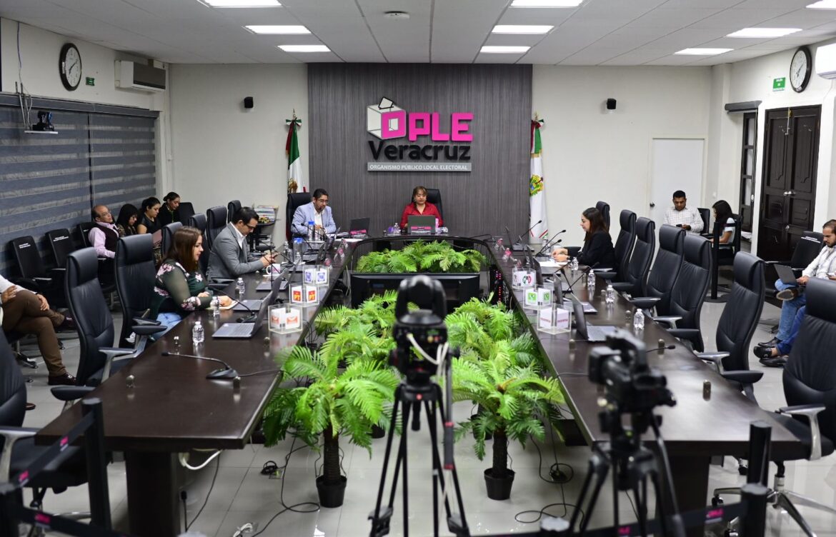 OPLE Veracruz resuelve requerimiento del PRI sobre candidaturas de ediles y avanza en procedimientos de remoción en sesión extraordinaria