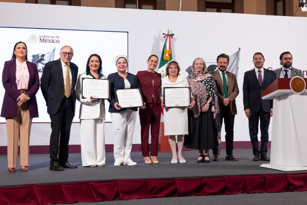 En el Día Internacional de la Enfermería, felicitamos a quienes se dedican a esta labor trascendente de cuidados, promoción y atención a la salud en nuestro país.https://t.co/NNpYb9T8bA pic.twitter.com/ZOdJQQVoyx— Claudia Sheinbaum Pardo (@Claudiashein) May 12, 2025