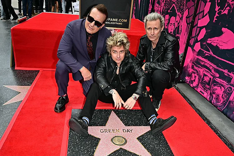 Green Day es inmortalizado con estrella en el Paseo de la Fama de Hollywood